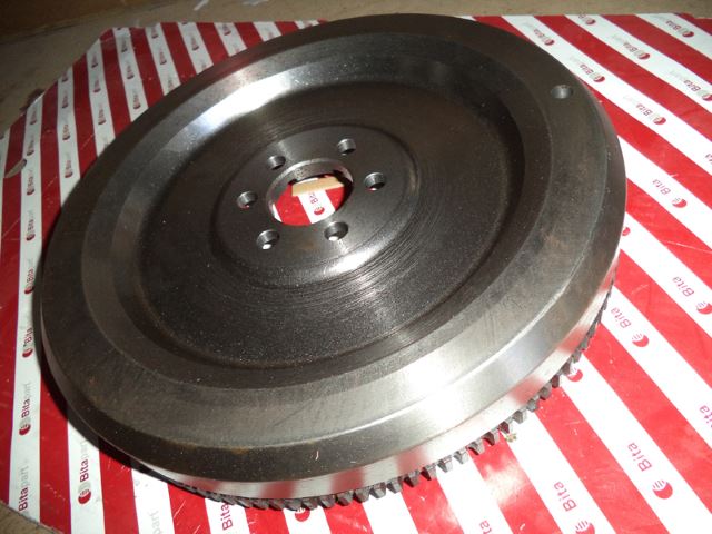 BİTAPART BVO426001 — VOLANT SABİT T5 19D 105BG ( LUK 623 0803 00 DEB SET İLE )