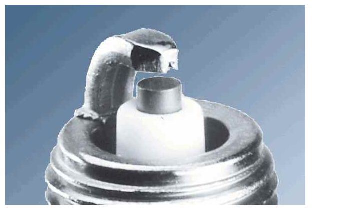BOSCH 0242229656 — ATEŞLEME BUJİSİ PALIO 98-03 1.4 / ALBEA 03-09 1.4 / ASTRA F / CORSA B / VECTRA A / VECTRA B / CLIO 98=