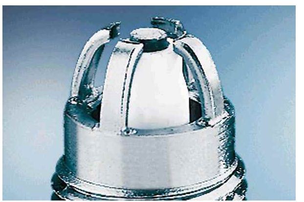 BOSCH 0242240590 — BUJİ FGR6HQE0 1.35 MM VOLKSWAGEN GOLF V 1.6 FSI 03- ;JETTA 1.6 FSI 05-;PASSAT 1.6 FSI 05-; POLO 1.4 16V