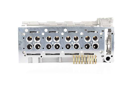 BSG 60110002 — SİLİNDİR KAPAĞI SPRINTER-VITO M646 06-