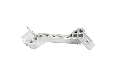 BSG 65922037 — RADYATÖR BAĞLANTI BRAKETİ ALT SOL CORSA C 01-11