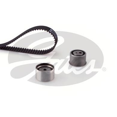 GATES K015555XS — TRİGER SETİ (HYUNDAI COUPE 2.7 V6 01-09 SANTA FE I 2.7 01-06 )