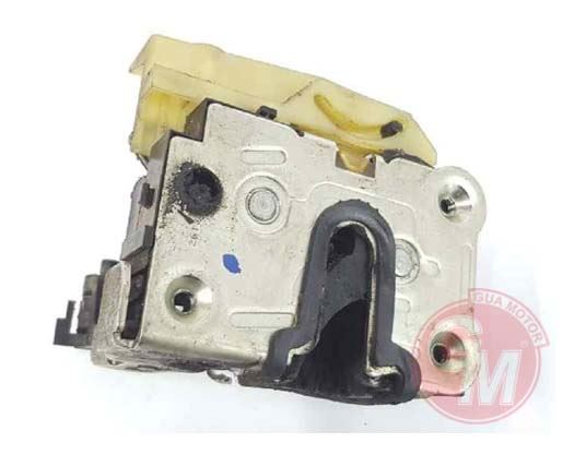 GUA 41882 — KAPI KİLİDİ ÖN SAĞ RENAULT DOKKER LODGY