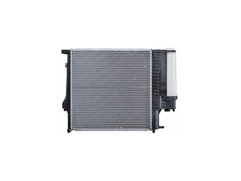 MAHLE CR330000P — SU RADYATÖRÜ (440X436X34) (MEKANİK)(OTOMATİK) BMW E30 E36 M40 B16 (164E1) (ENo:8MK376713121)