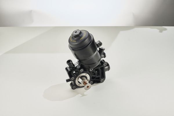 MAHLE OF18114 — YAĞ FİLTRE KÜTÜĞÜ KOMPLE SOĞUTUCULU A4 / A5 / A6 / A7 / Q5 11= CDUC-CKVB-CLAB-CTCB-CCWA-CDUB 3.0 TDİ