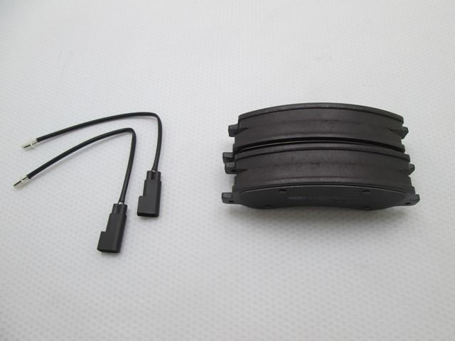 MARELLI 323700001800 — FREN BALATASI ÖN ( TEK KABLOLU)(AKSESUARSIZ) FORD: TRANSIT V347 2.4 TDCI 06-13