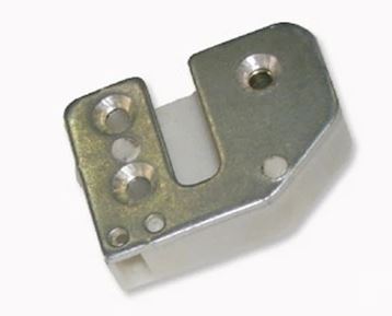 MGA 941329 — KAPI KİLİT KARŞILIĞI SAĞ ( RENAULT R9 R11 )