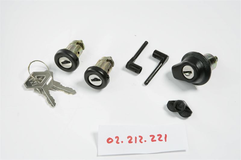 MITA 02212221 — KAPI 3LÜ KİLİT SET TK R9