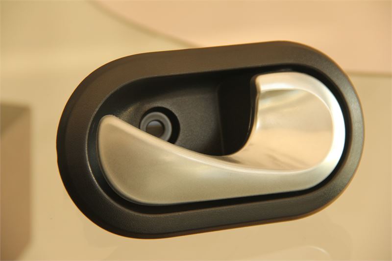 MITA 03417281 — KAPI İÇ AÇMA KOLU SAĞ KROM DACIA LOGAN 06> DUSTER 10> SANDERO 08>